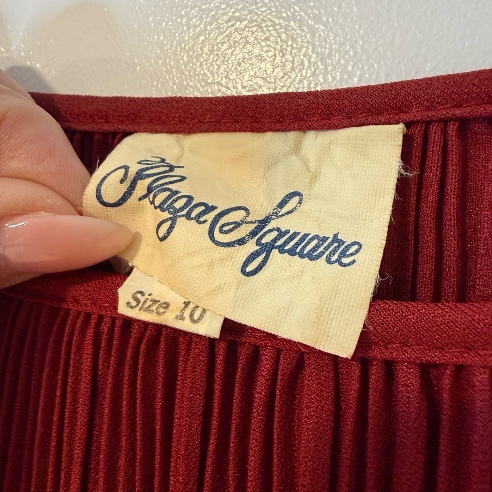 Vintage Skirt / Blouse Set Maroon Red Size 10/12 - Picture 5 of 8